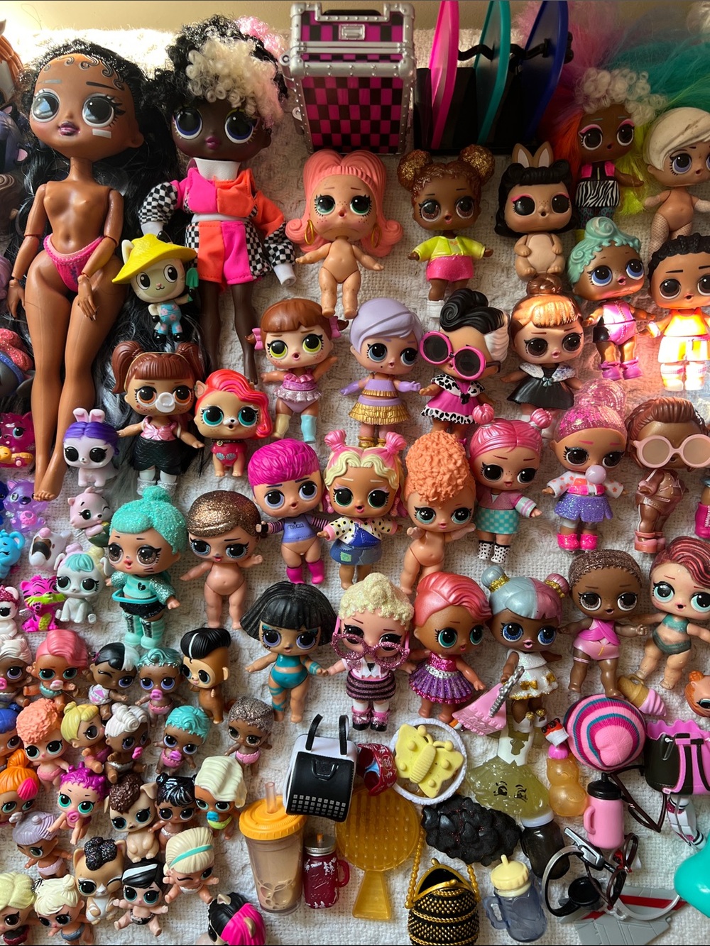 LOL surprise dolls lot